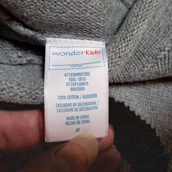 Wonderkids Skull and Crossbones Sweater Size 4T Gray and Black‎ - Picture 3 of 3